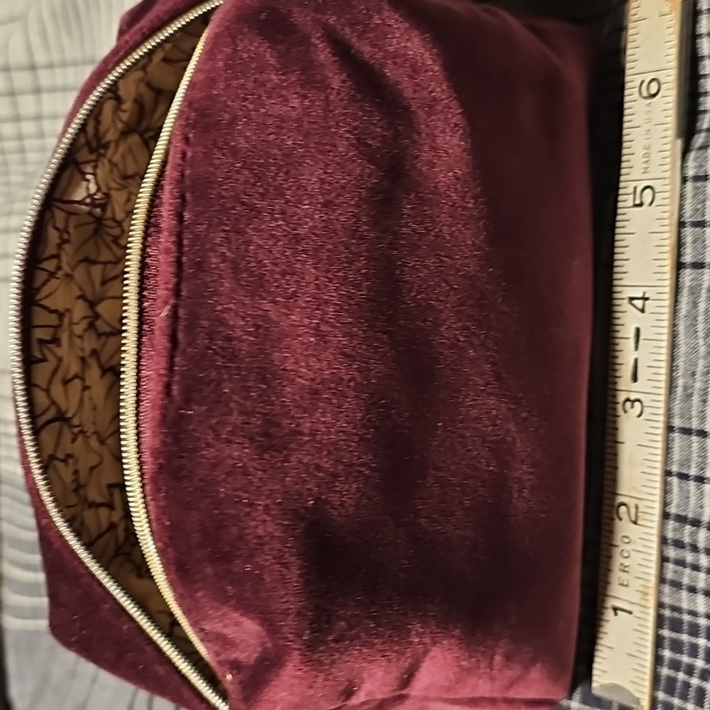 Caudalie NWOT Burgundy Velvet Cosmetic Bag - Picture 4 of 6
